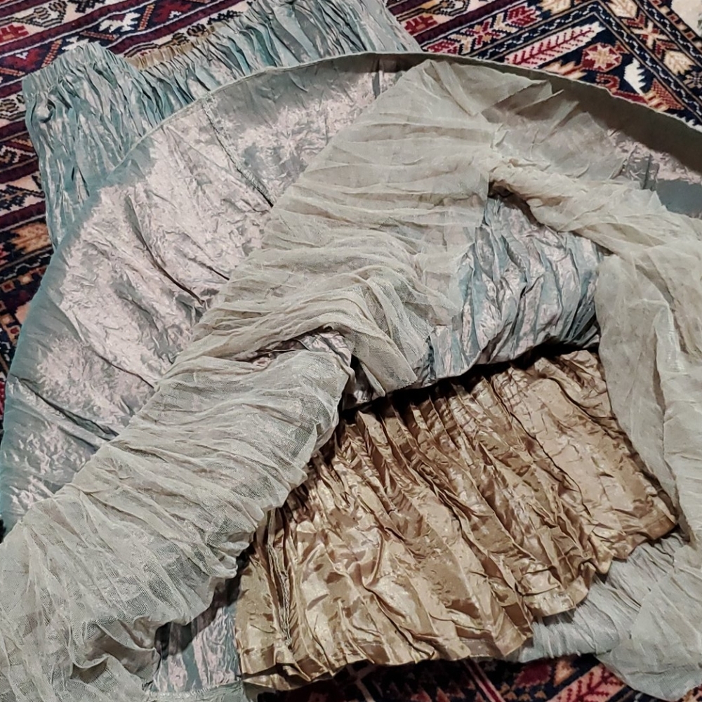 Top + Skirt - Picture 6 of 9